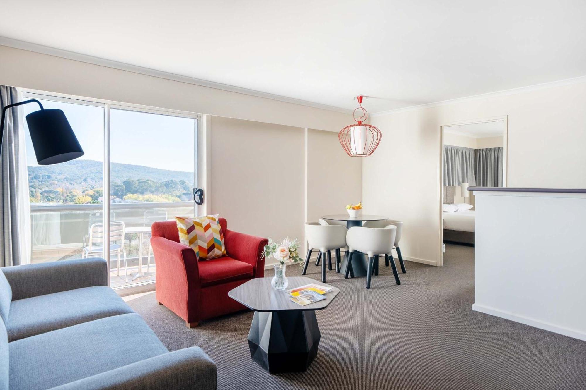 Mantra On Northbourne Aparthotel Canberra